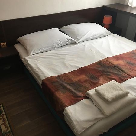 Harrys City Motel Komárno 외부 사진